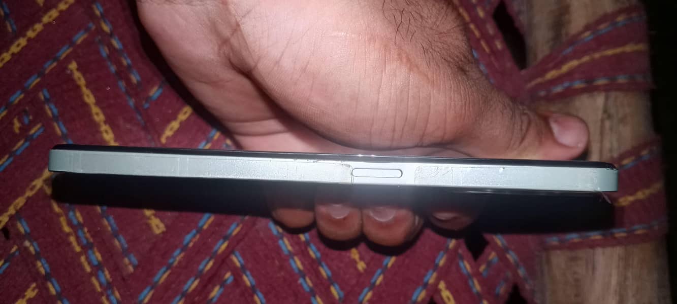 Realme C35 2