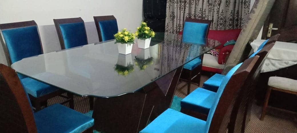 Dining table with chairs 3