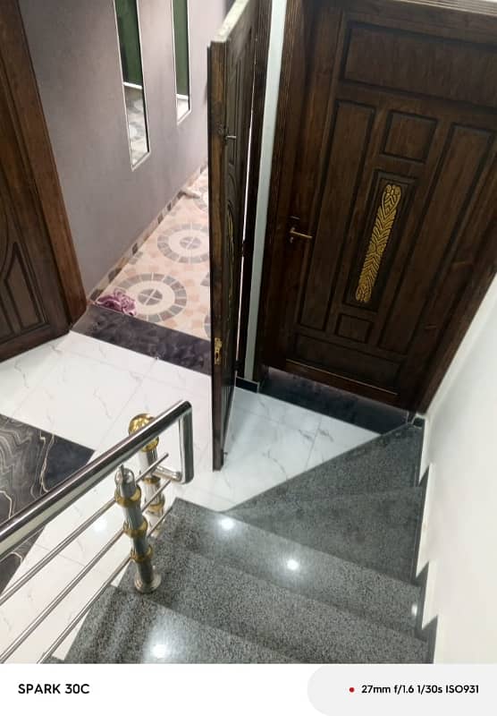 Upper Portion Available For Rent 1