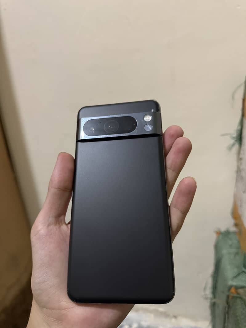 Google Pixel 8 Pro 1