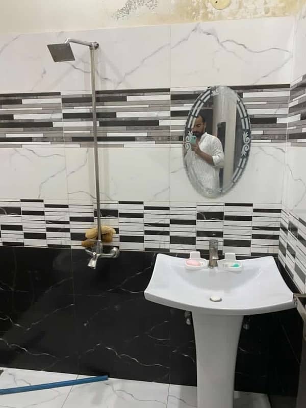 Upper Portion Available For Rent 5