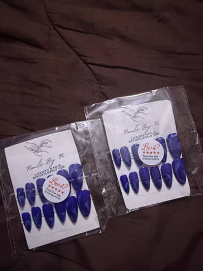 Artificial nails