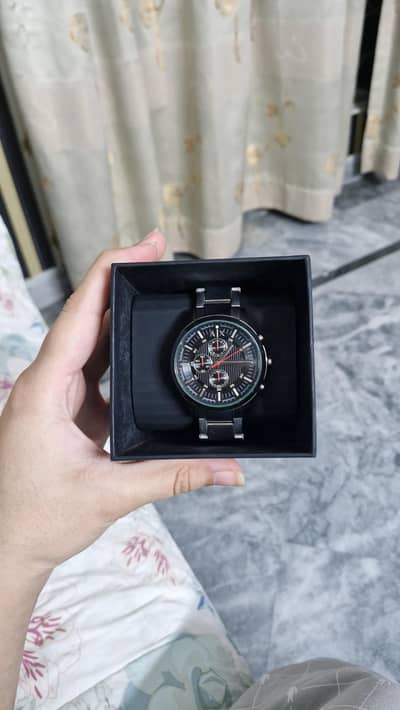Armani men's original watch_ excellent condition.