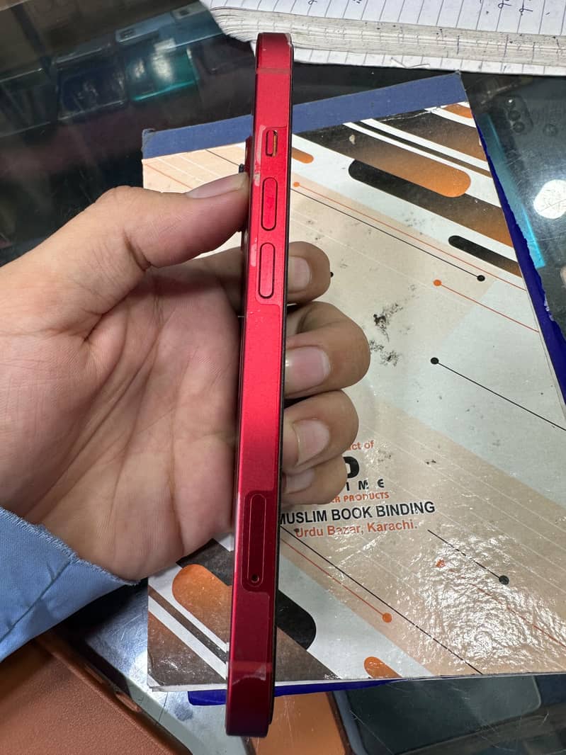 Apple iPhone 13 7