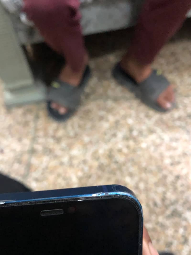 Apple iPhone 12 8