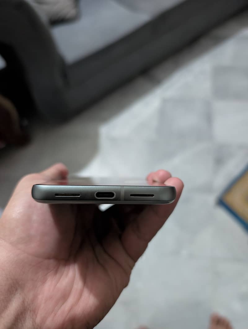 Pixel 8 7