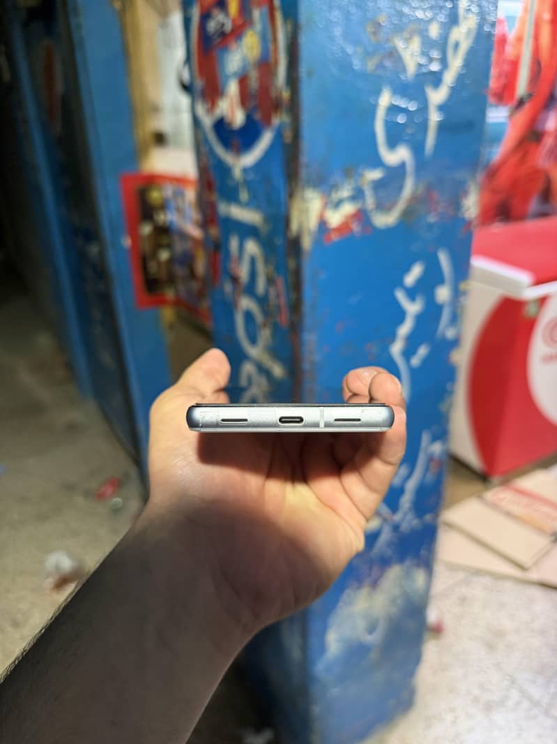 Google Pixel 7a 1