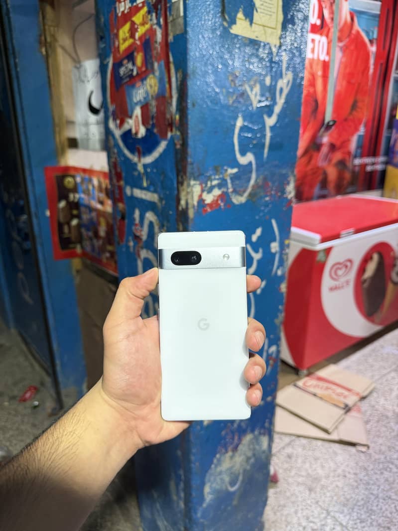 Google Pixel 7a 4