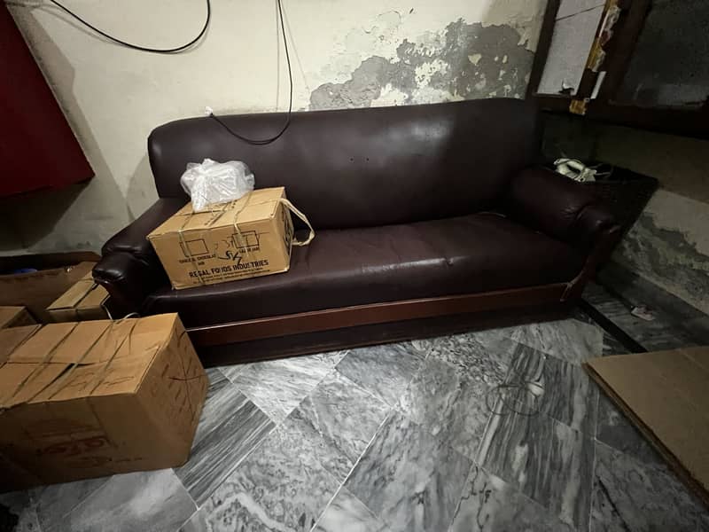 6 seater sofas 10/8 condition 1