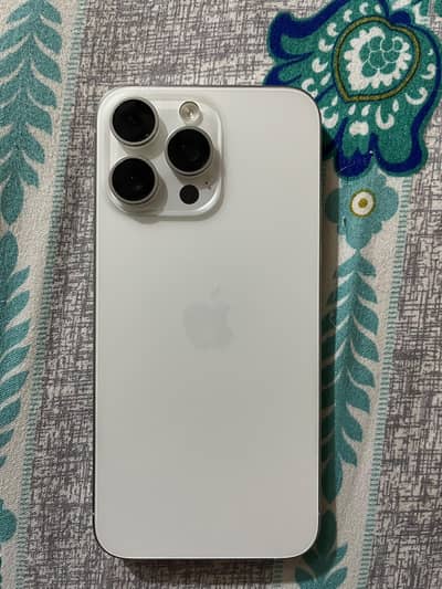 Apple iPhone 15 Pro Max jv white titanium