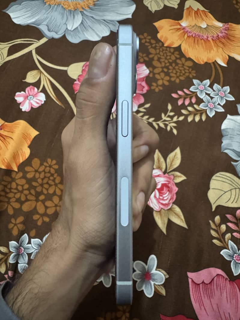 Apple iPhone 15 / i cloude lock 4