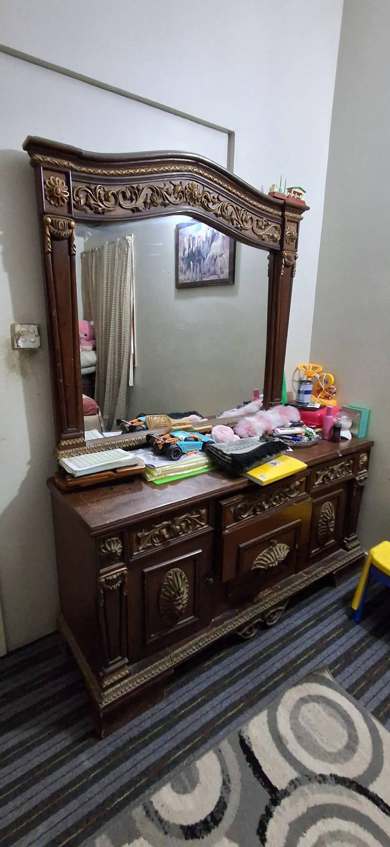 Drsssing Table 0