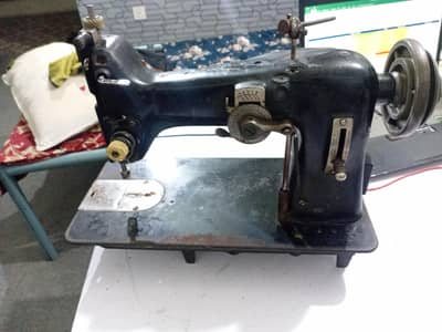 Pfaff sewing machine 130 used for emrodiery (kadqi)