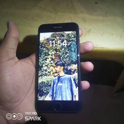 Apple iPhone 8