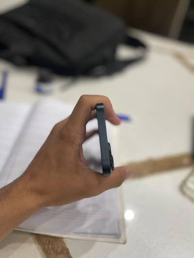 Apple iPhone 14