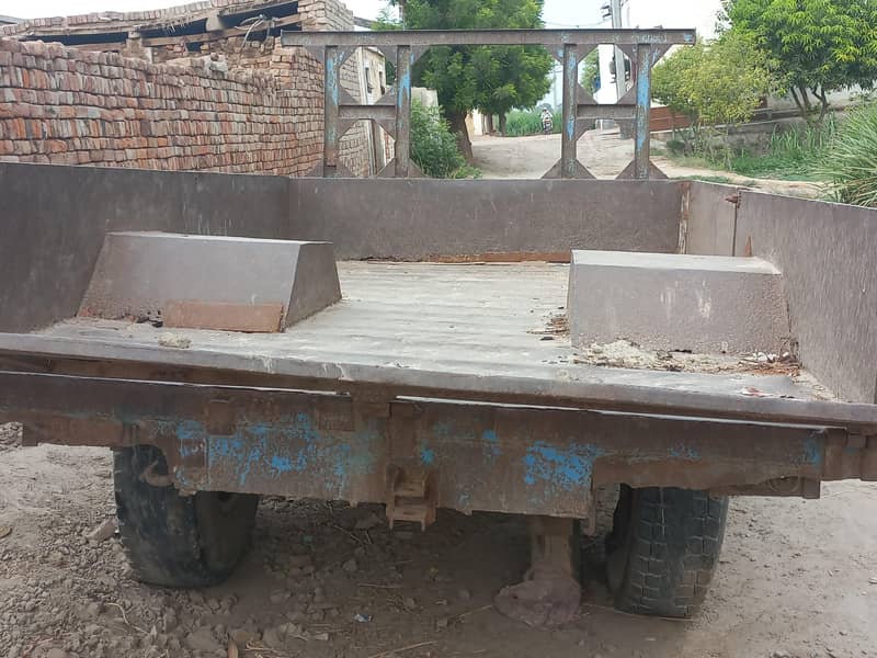 Tractor Trolley 1