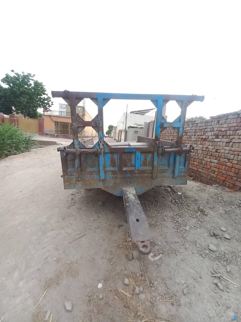 Tractor Trolley 4