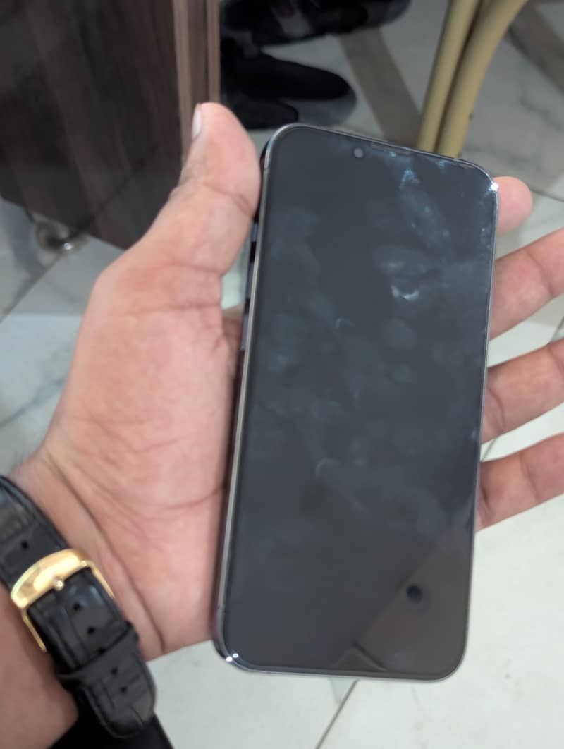 Apple iPhone 13 Pro 2