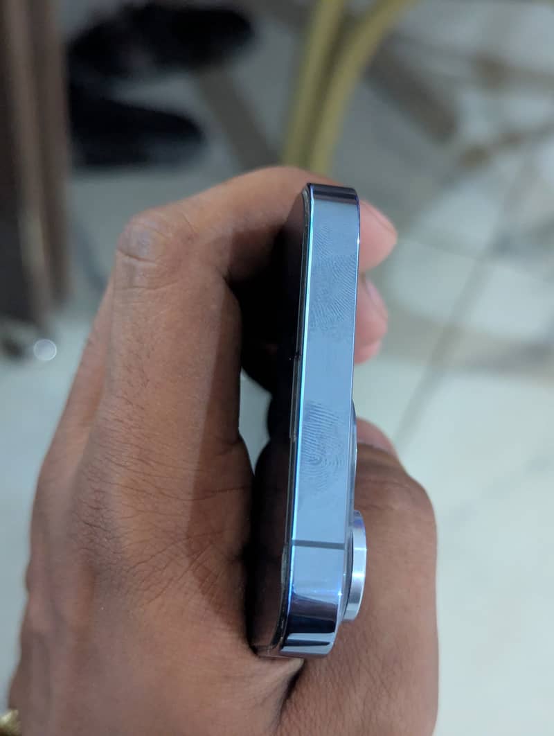 Apple iPhone 13 Pro 4
