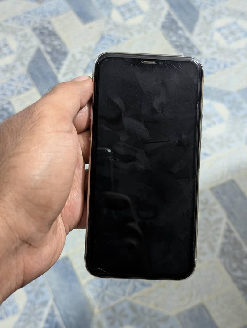 Apple iPhone 11 Pro 5