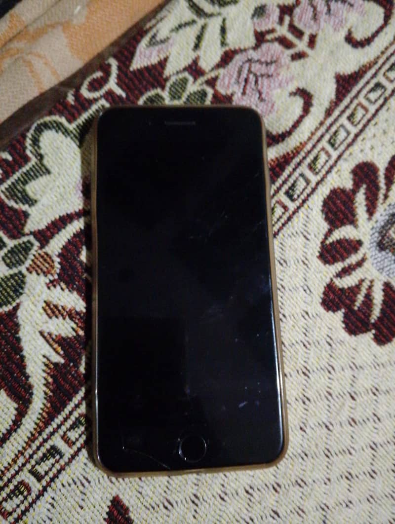 Apple iPhone 7 Plus 0