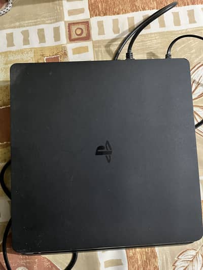 Playstation 4 excellent condition