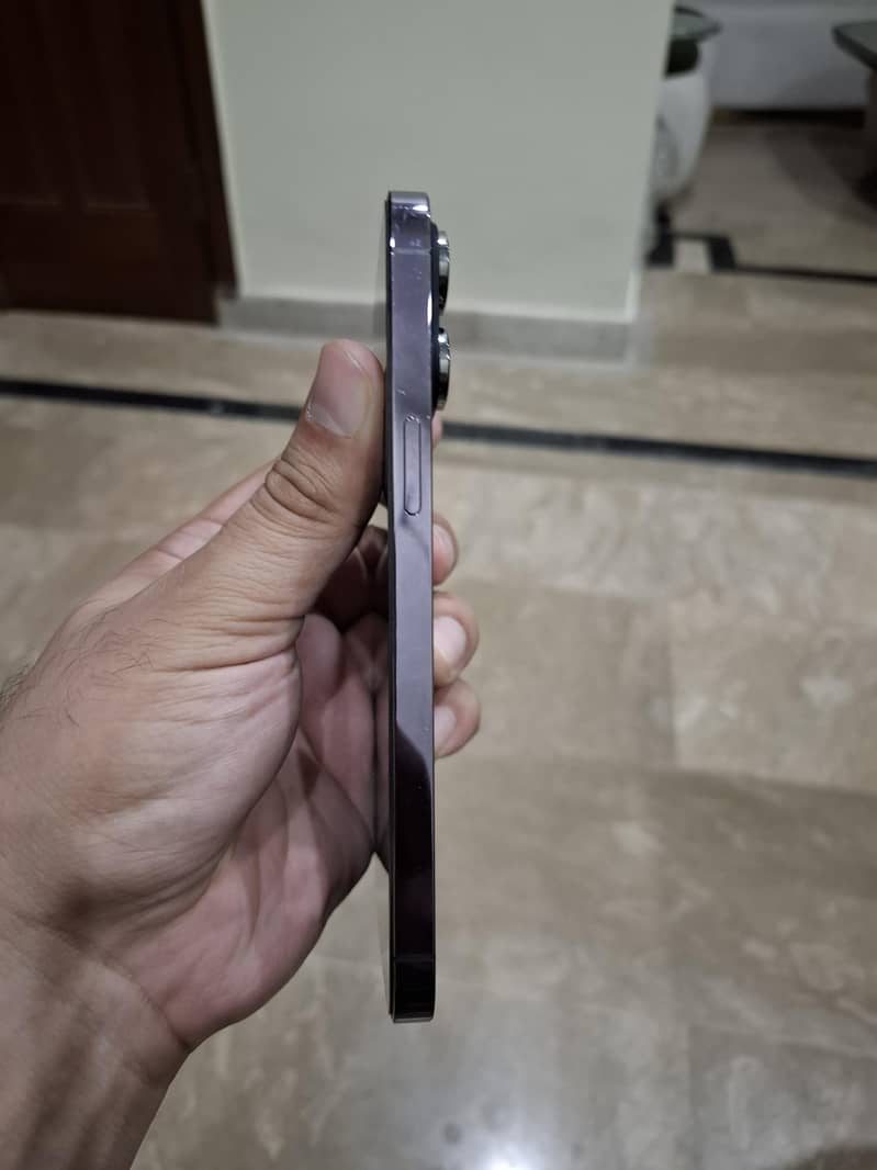Apple iPhone 14 Pro Max 2
