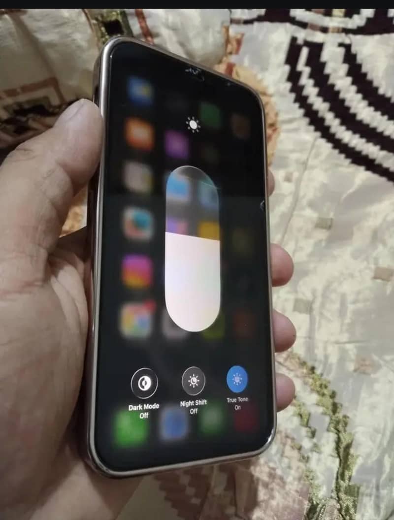 Apple iPhone 12 1