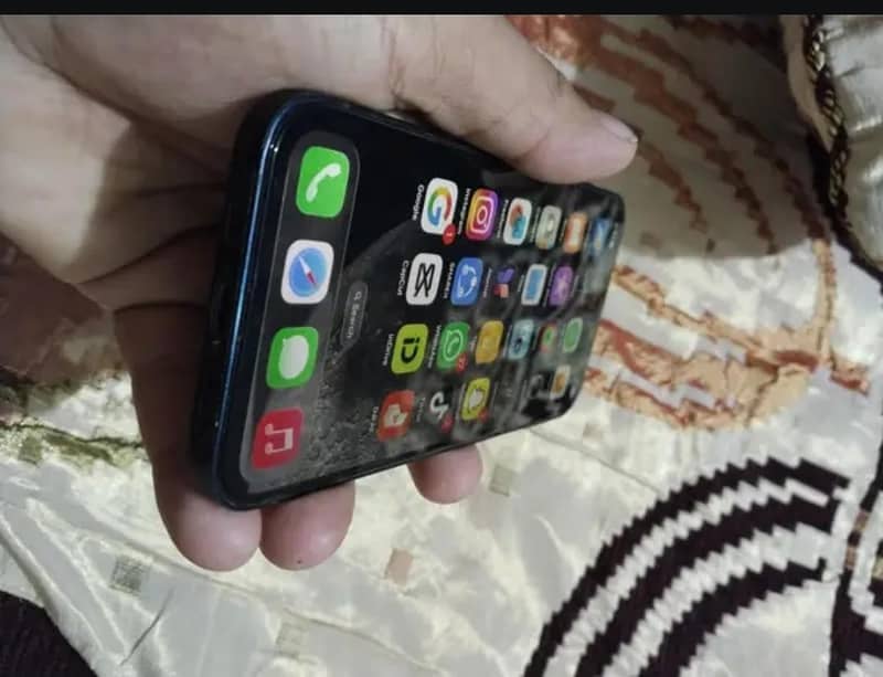 Apple iPhone 12 2