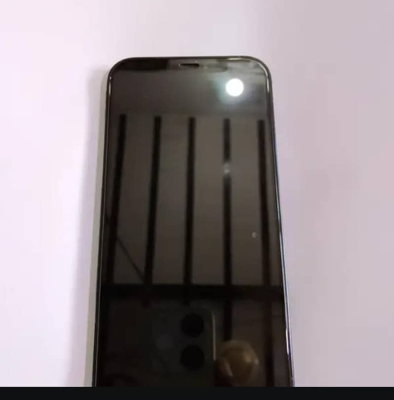 Apple iPhone 12 3