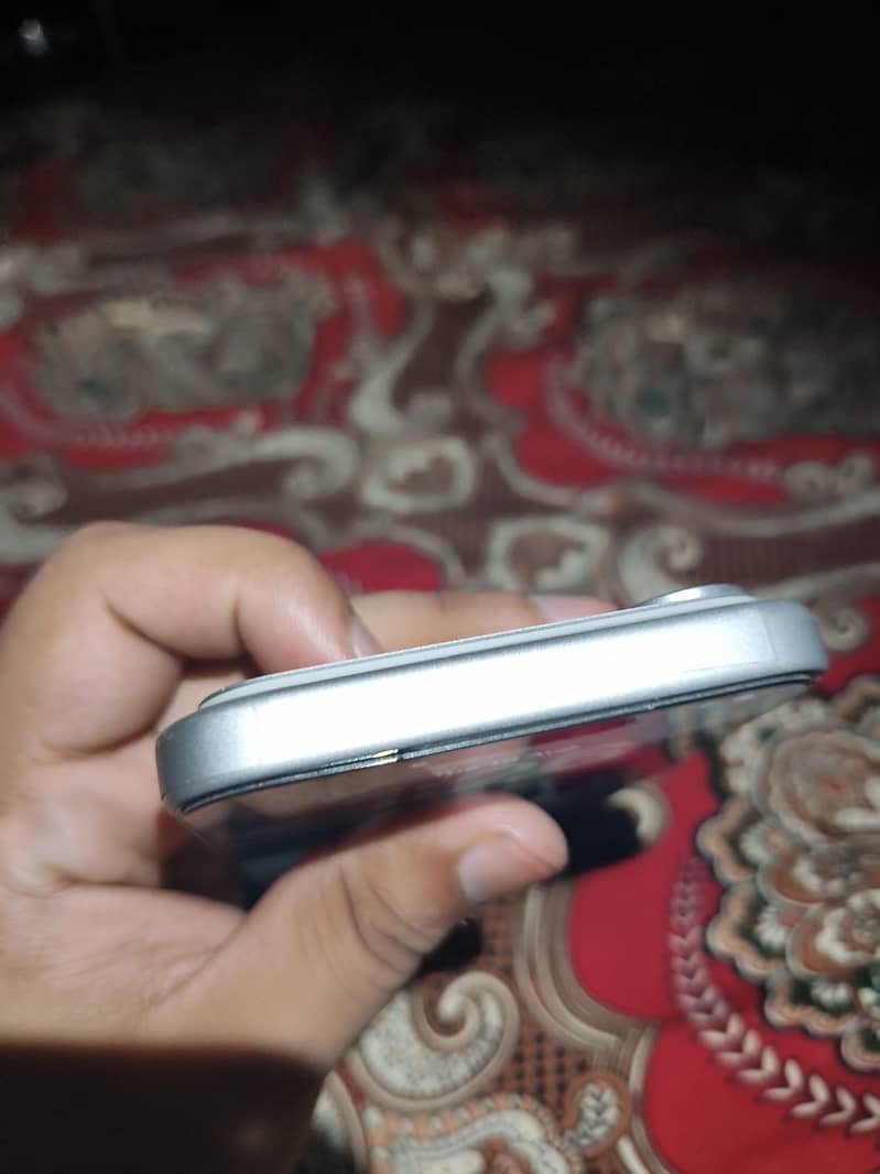 Apple iPhone 17 Pro Max 2