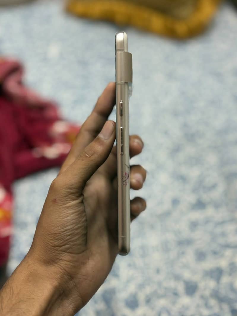 Google Pixel 8 Pro 6