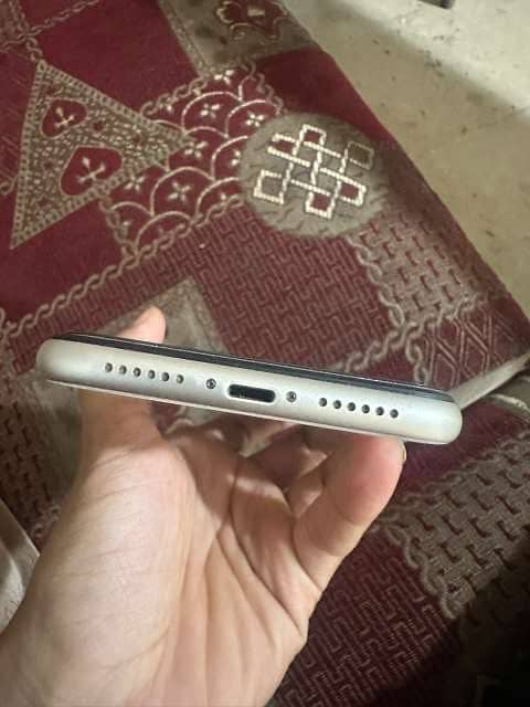 Apple iPhone 11 2