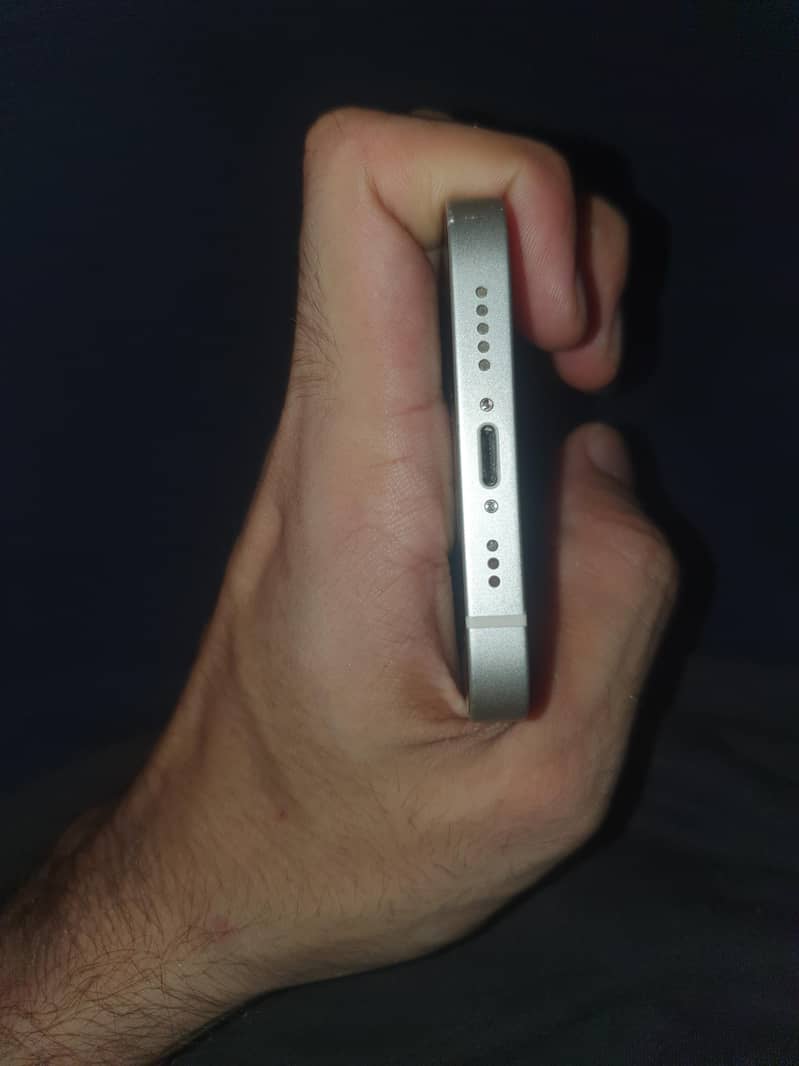 Apple iPhone 14 5