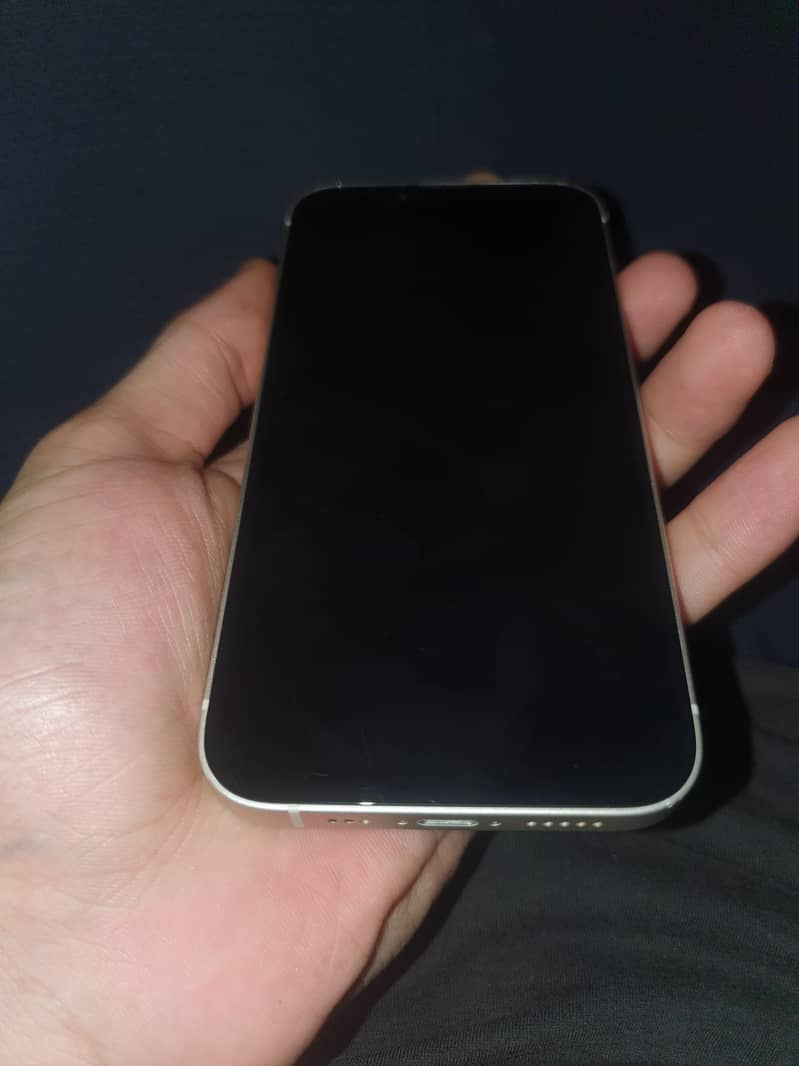 Apple iPhone 14 7