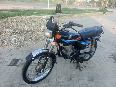 Honda CG125 model 2005 engine condition 100% ok 0310-0049640 whtsp
