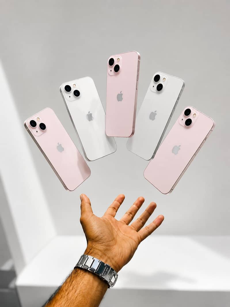 Apple iPhone 13 0