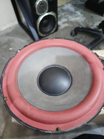 Lg 10 inch subwoofer with box 100% original