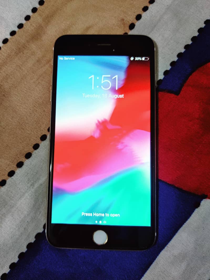 Apple iPhone 6 Plus 1