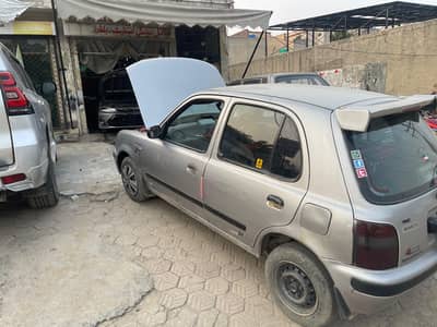 Nissan March 2003