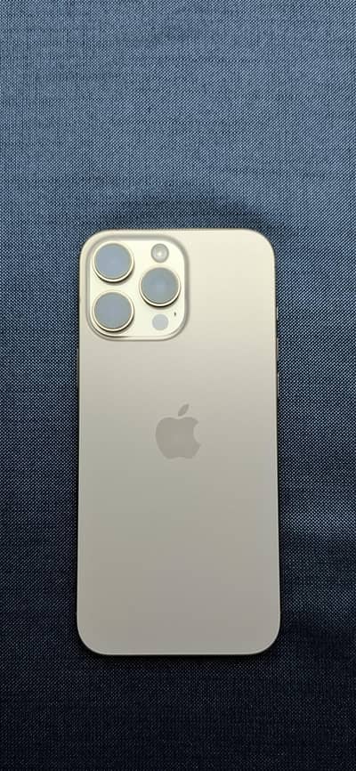 Apple iPhone 16 Pro Max