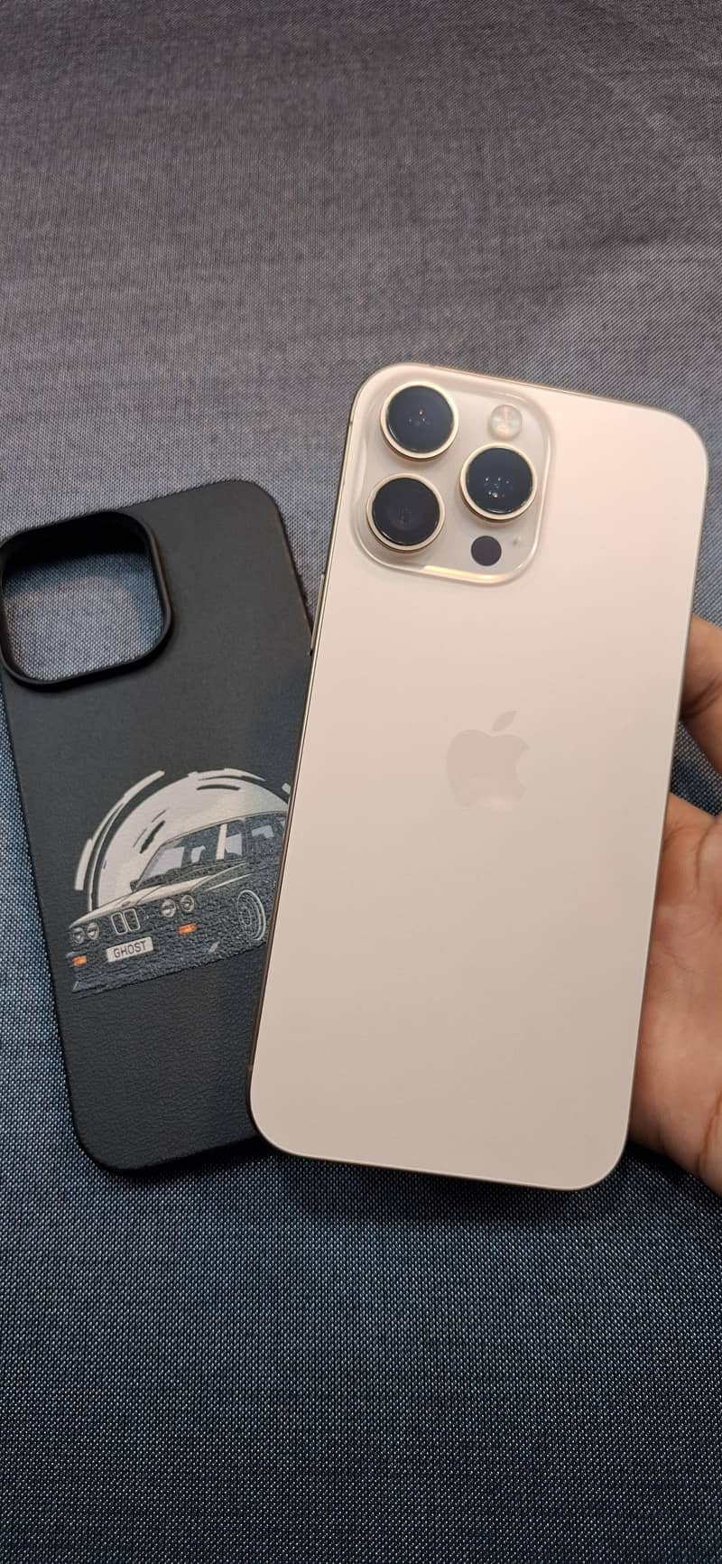 Apple iPhone 16 Pro Max 1