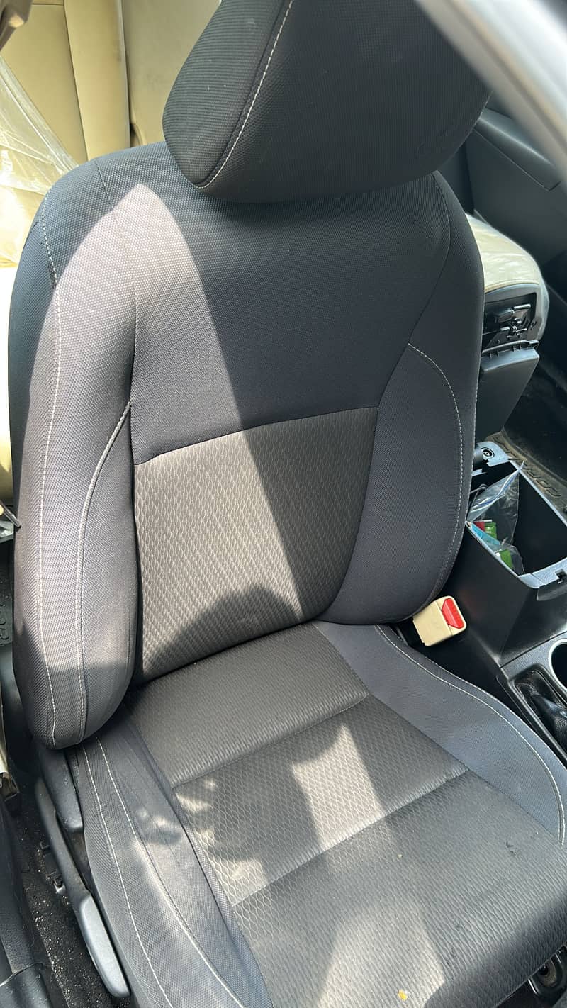 Seats 1