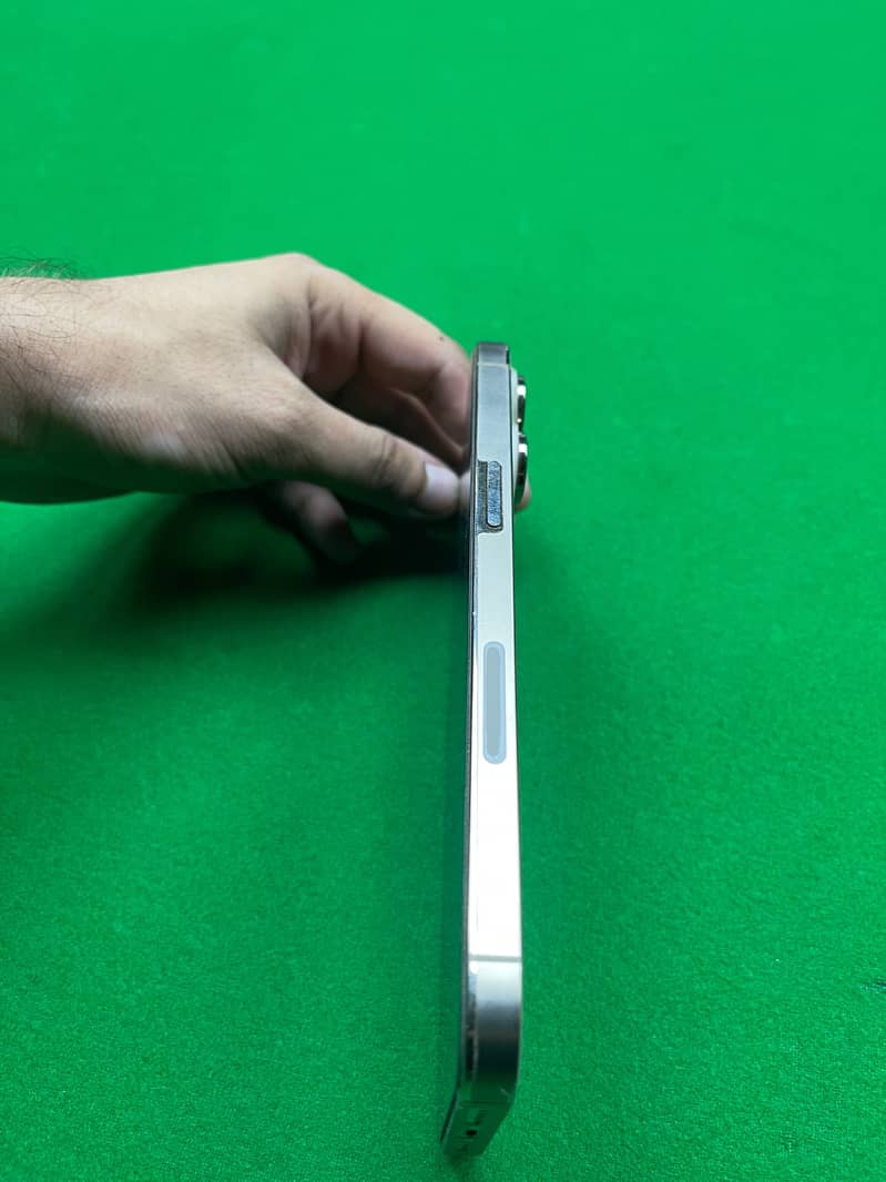 Iphone 14 Pro max 3