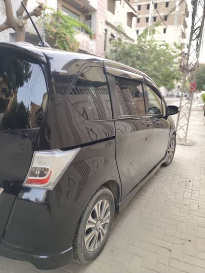 Honda Freed 1.5 Auto — Just Like New 100% genuine