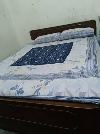 bad supreme mattress table