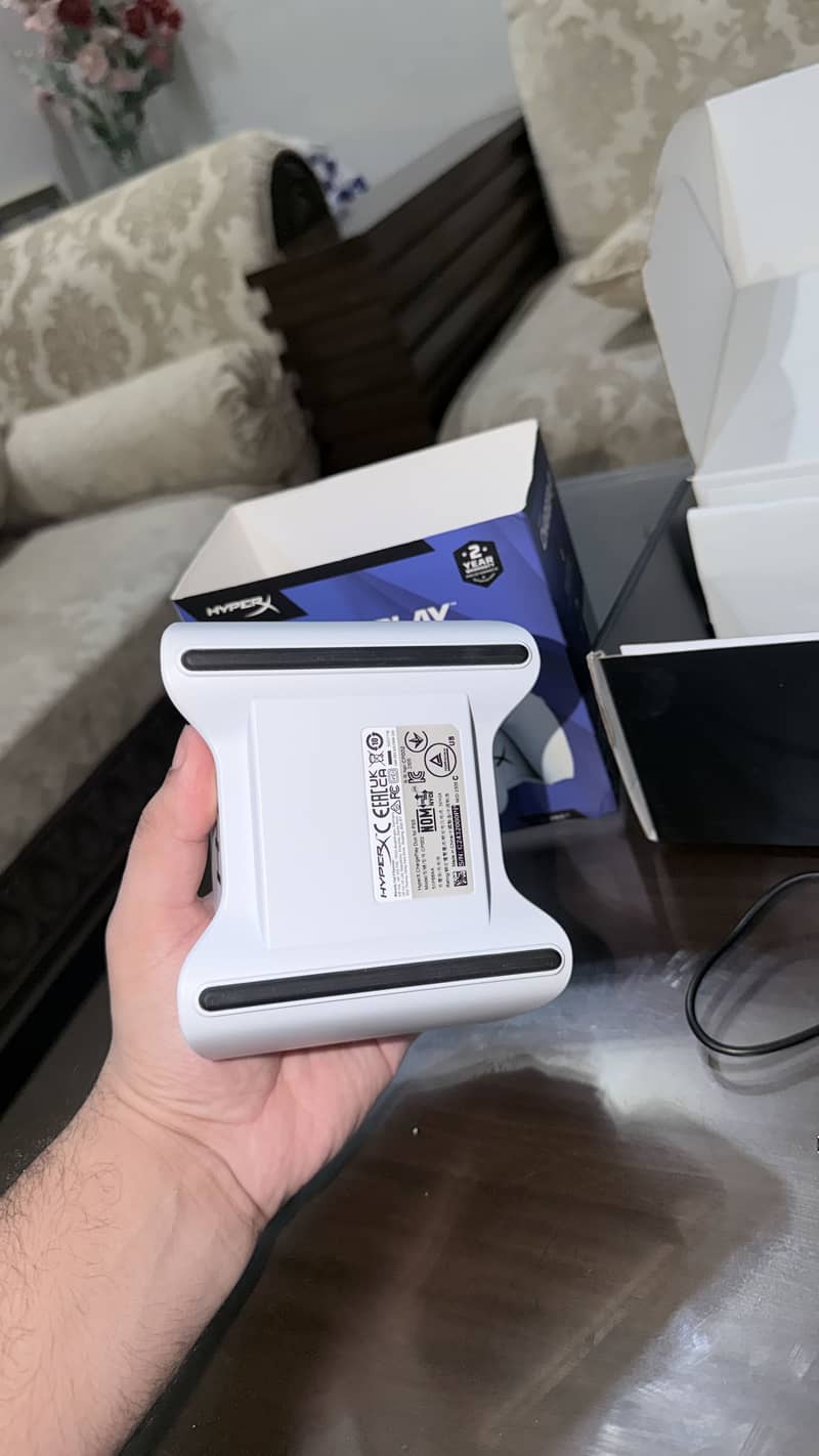 Ps5 controller hyper x wireless charger 1