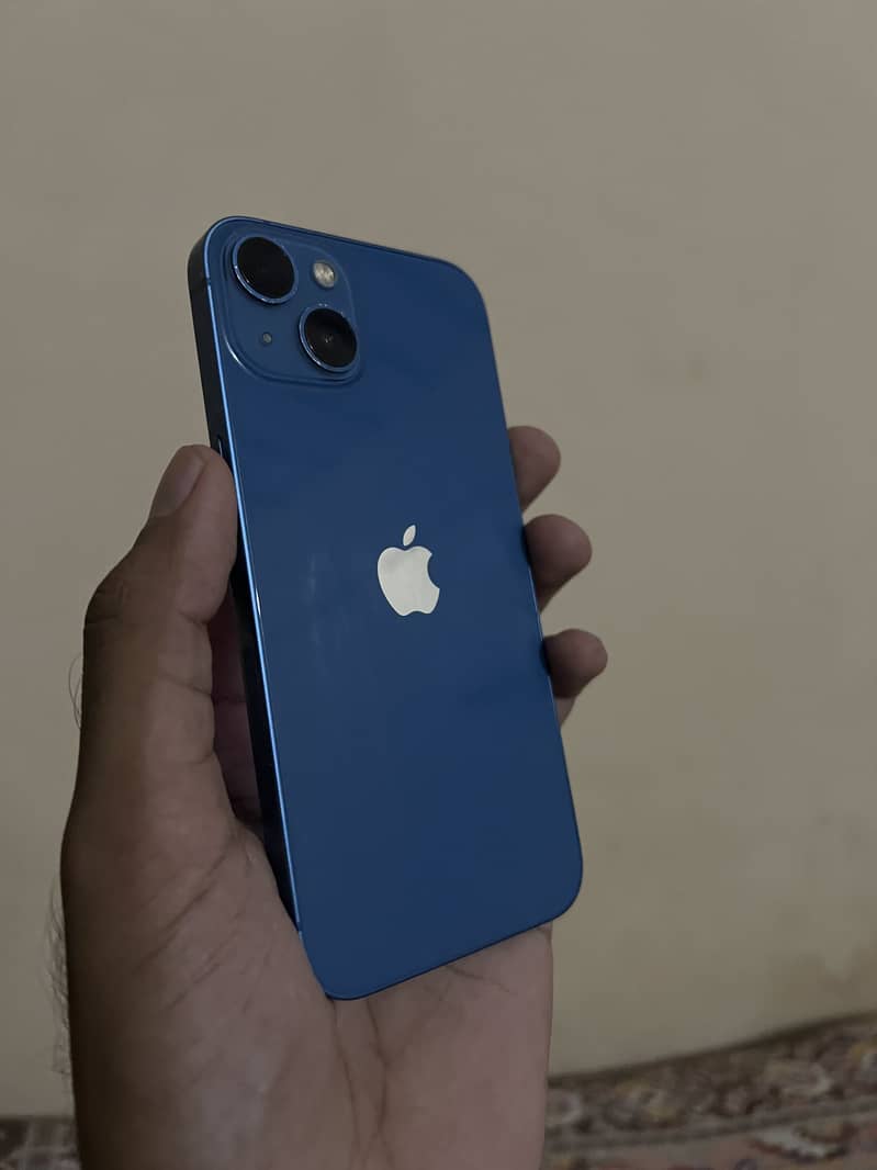 Apple iPhone 13 1