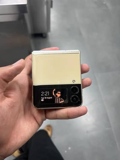 Samsung Mobile Z Flip 3
