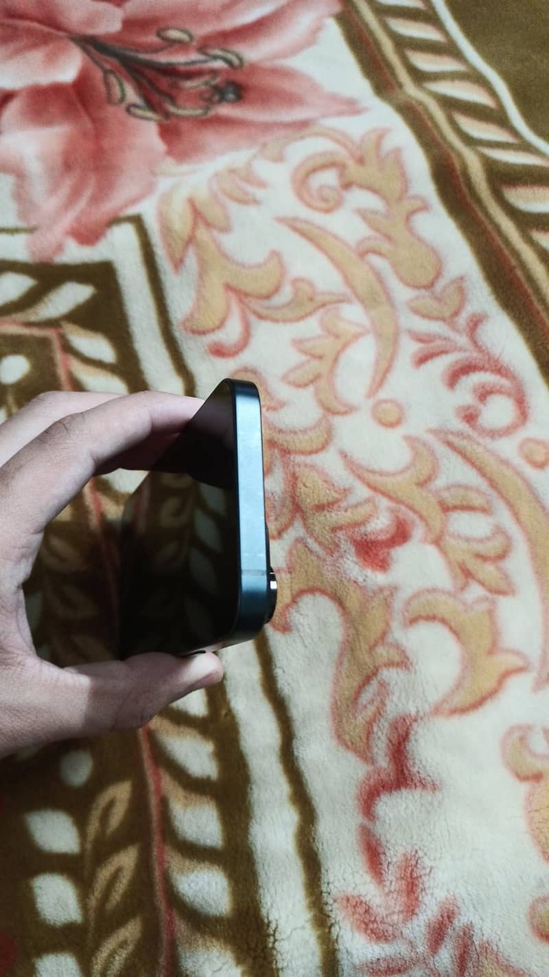 Apple iPhone 14 8